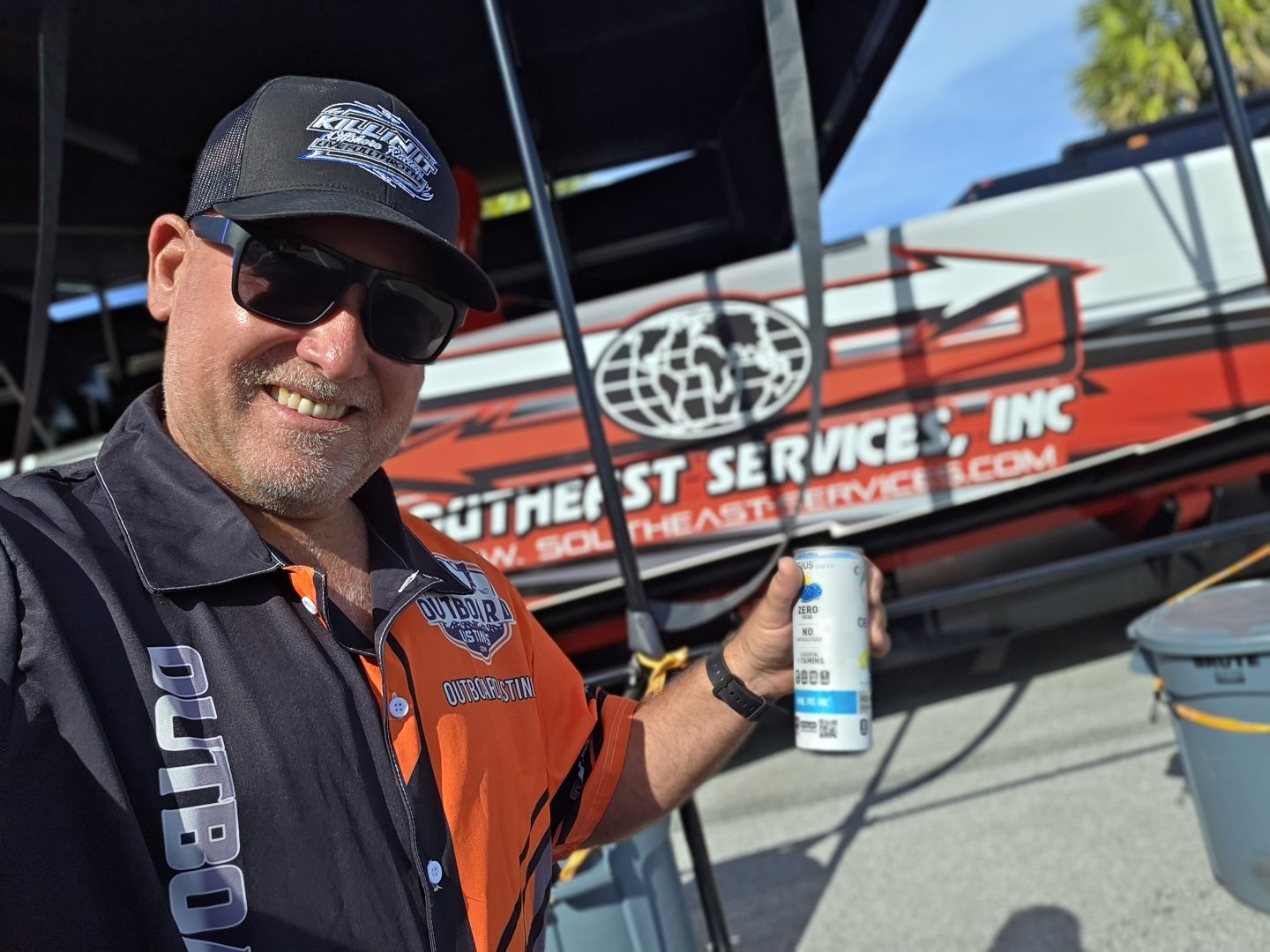 OutboardLISTINGS.com selfie at the Southeast Services race rig in the Clearwater hot pits