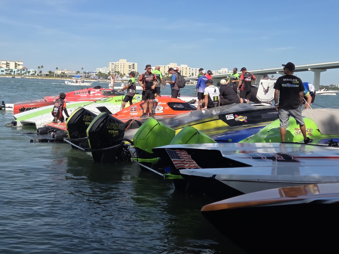 Catamarans nose to tail in the Clearwater hot pits