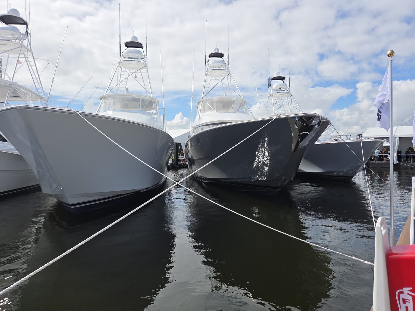 Sportfish yacht bows at the dock