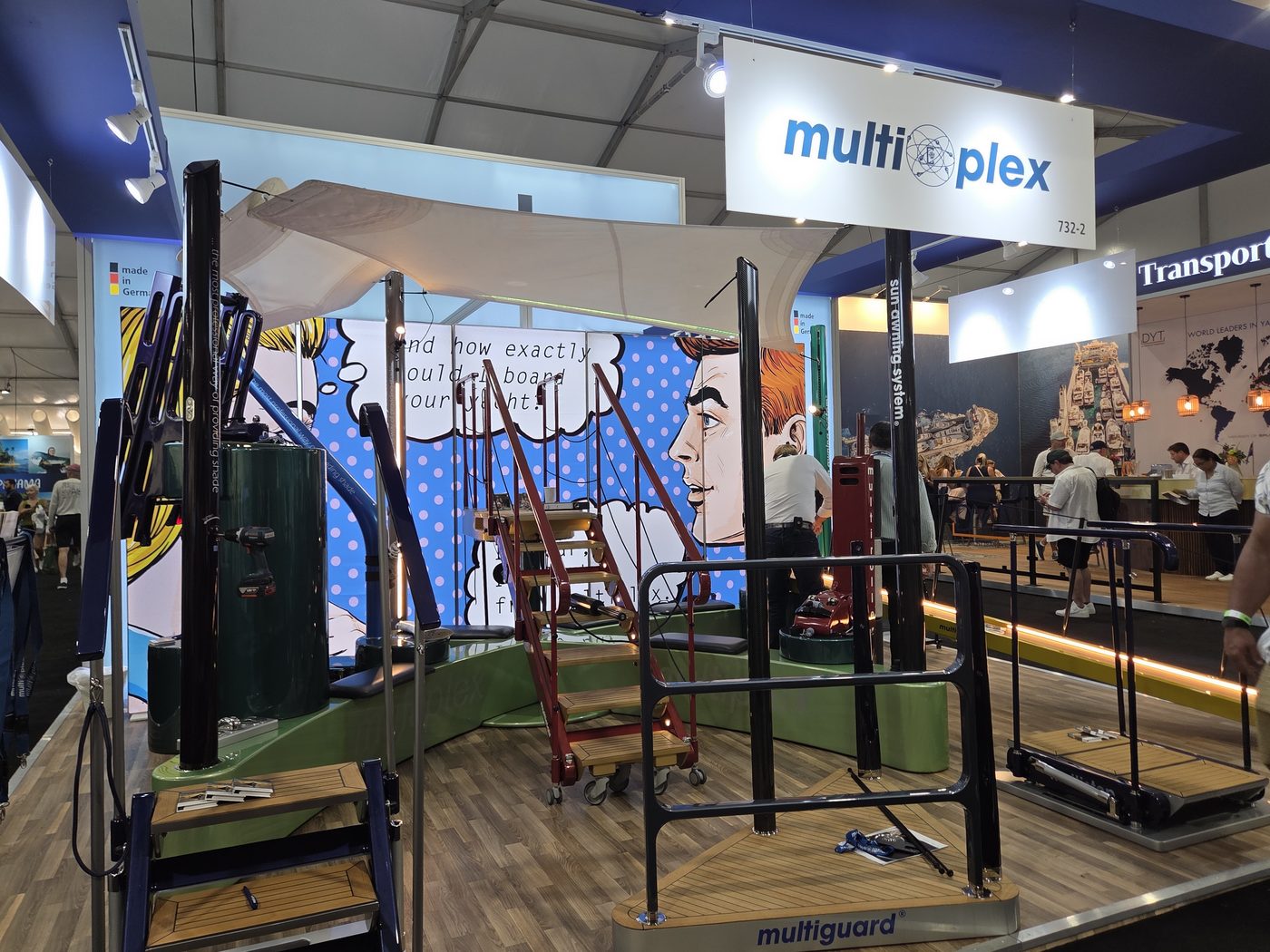 Multiplex booth with gangways and boarding ladders